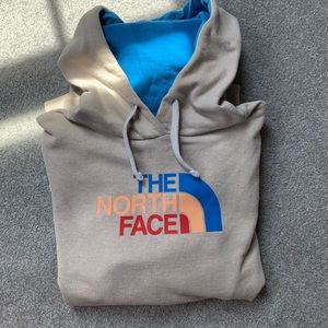 💙 The North Face Hoodie 🥶